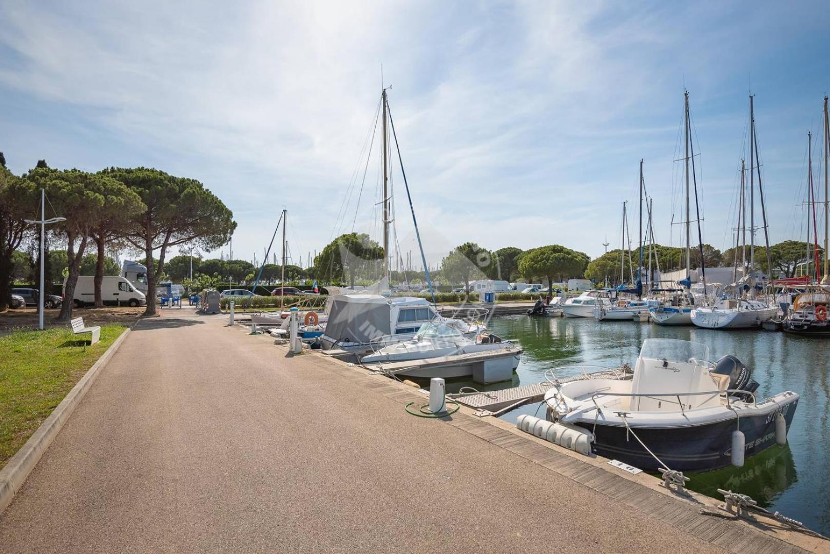 As9557 - Studio Vue Sur La Mer Avec Parking Prive Proche Centre Ville Le Grau-du-Roi Exteriér fotografie